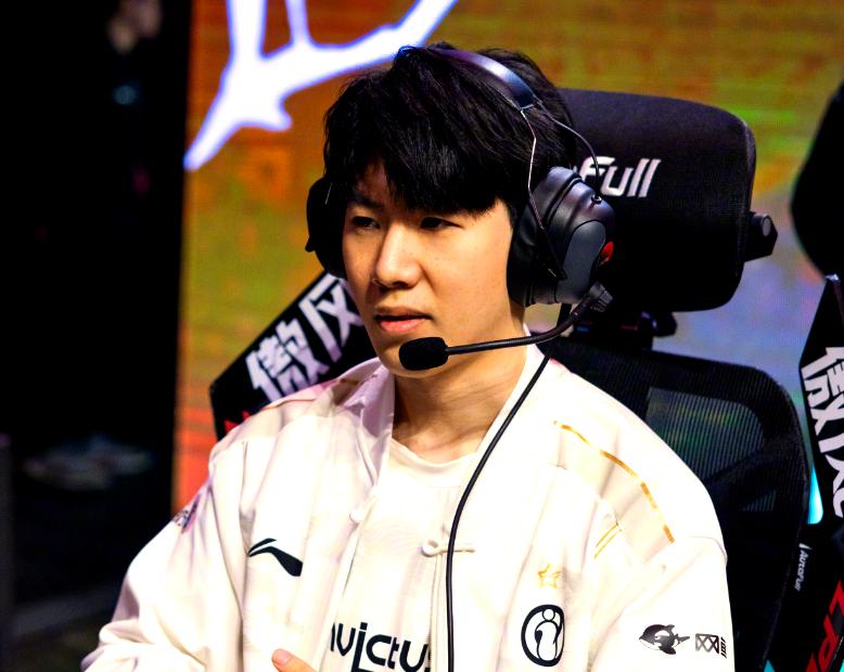 包含TheShy新星败北表现惊艳,雄鹿未来可期!的词条 包含TheShy新星败北表现惊艳,雄鹿未来可期!的词条