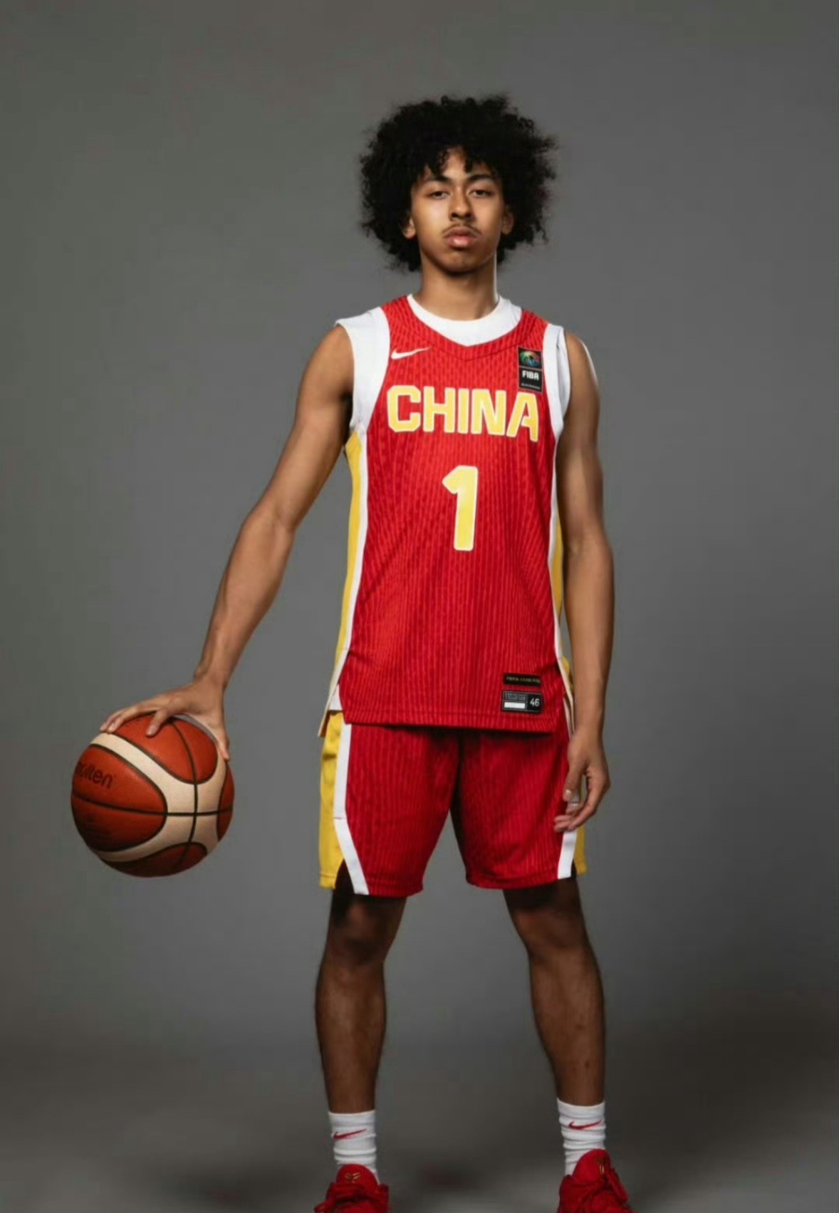 九游-浓眉哥新星关键助攻表现惊艳，中国队未来可期！的简单介绍